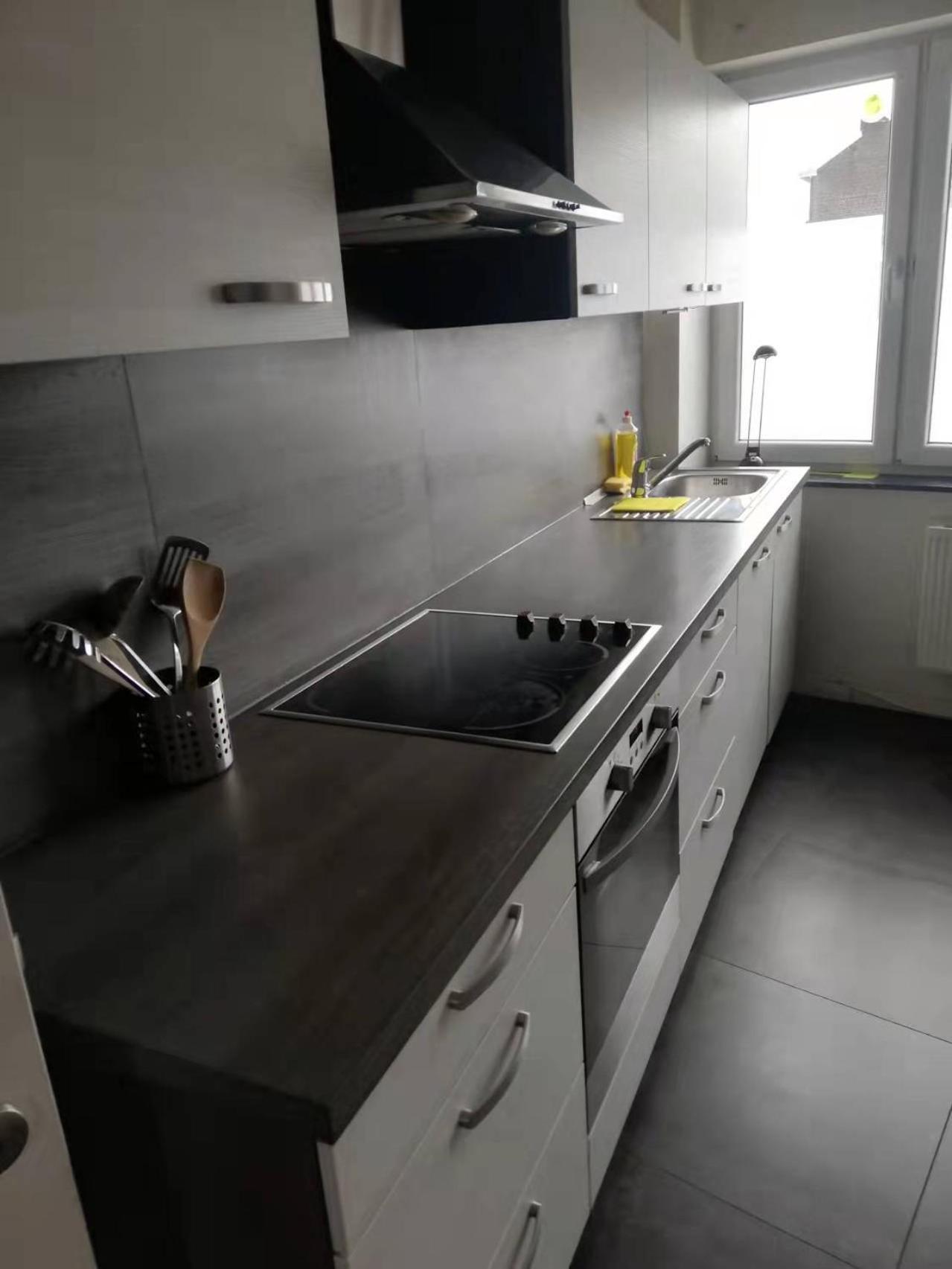 Confortable Proche Centre Et Ideal Pour Uliege Sart Tilman Appartement *
